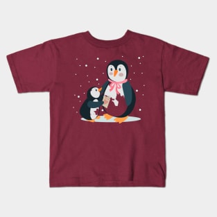 I Love Mom Cute Penguins Mom and Her Child-Mother's Day Kids T-Shirt